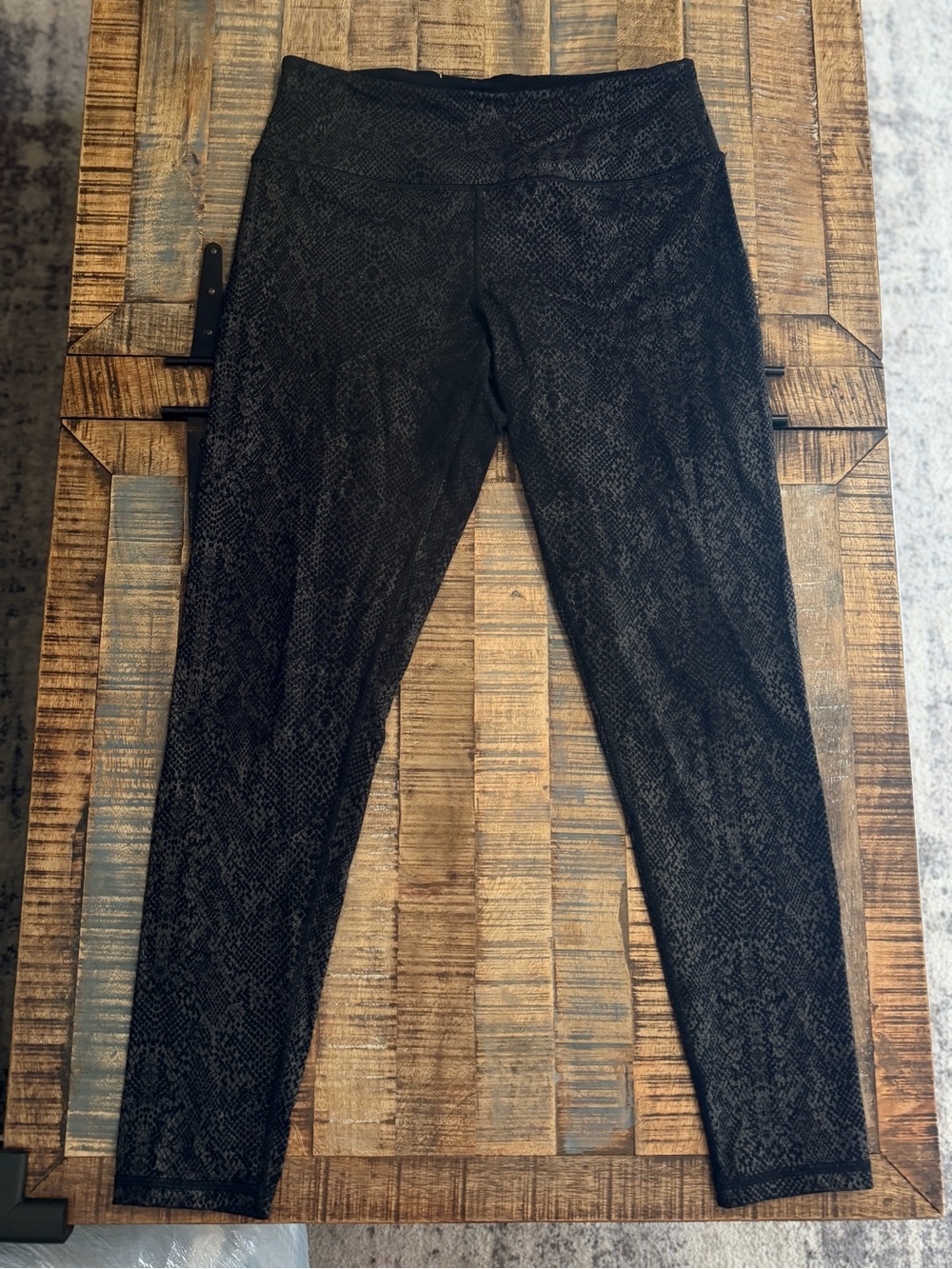 Victoria's Secret Black Snakeskin-Print Jeggings